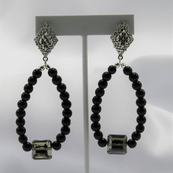 Black Square Beaded Jewelry Set - Picture 5 of 5